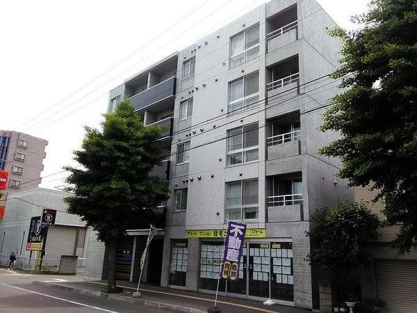 AZURE24の外観画像