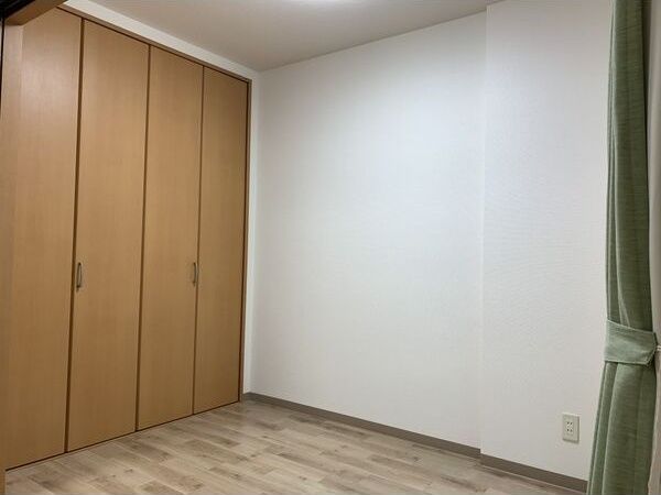 ベッドルーム