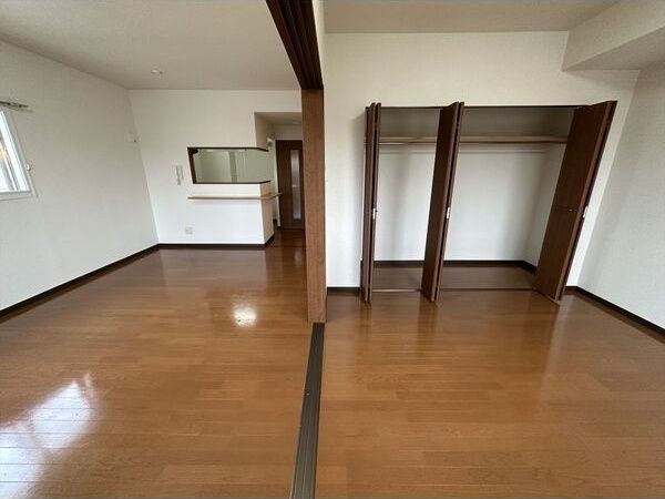 ベッドルーム