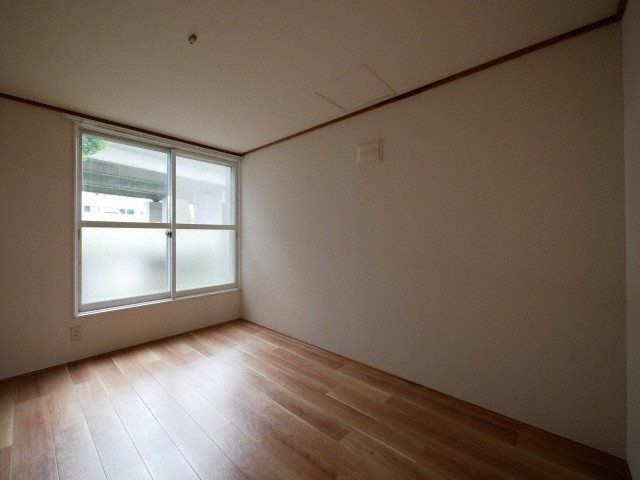 ベッドルーム