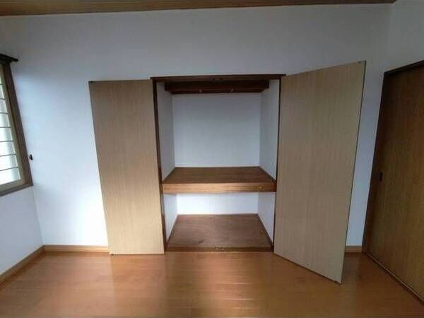 ベッドルーム