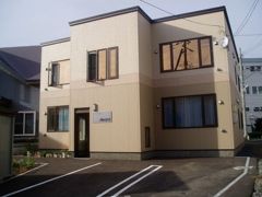 アワード平和通の外観画像