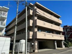 ラグジュカムズの外観画像
