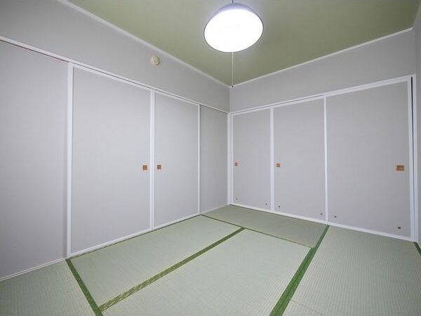 ベッドルーム