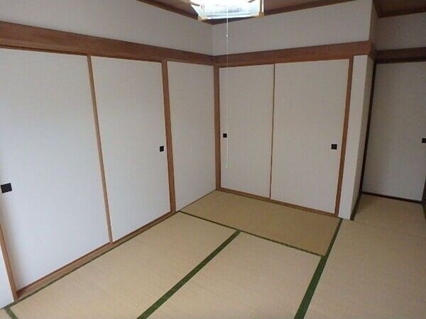 ベッドルーム