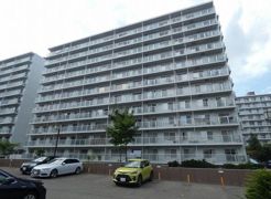 コロナード美しが丘D棟の外観画像