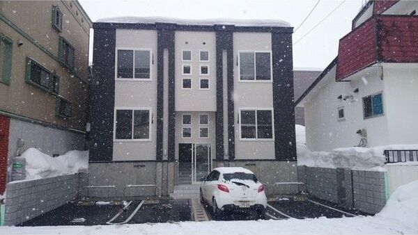 ルミエール栄通16の外観画像