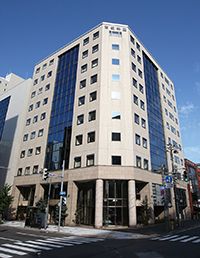 近くの吉田学園公務員法科専門学校まで546m(徒歩7分)