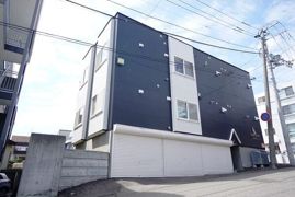 クルーズハウス南郷A棟の外観画像