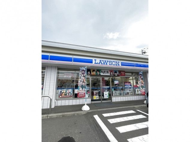 近くのローソン 札幌北6条西二十丁目店まで107m(徒歩2分)