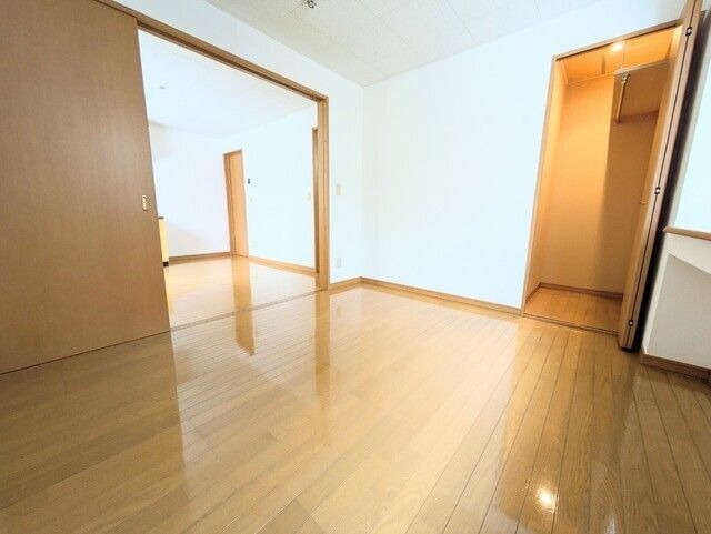 ベッドルーム