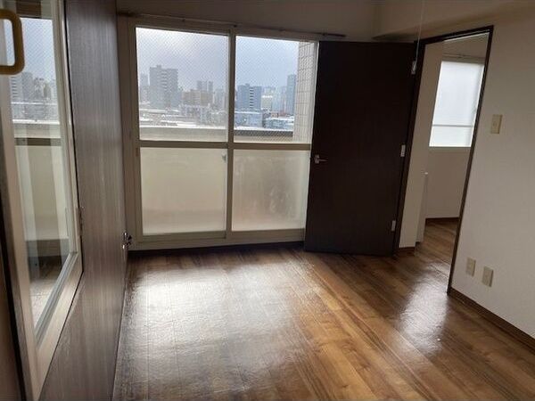 ベッドルーム