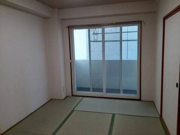 ベッドルーム