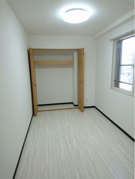ベッドルーム