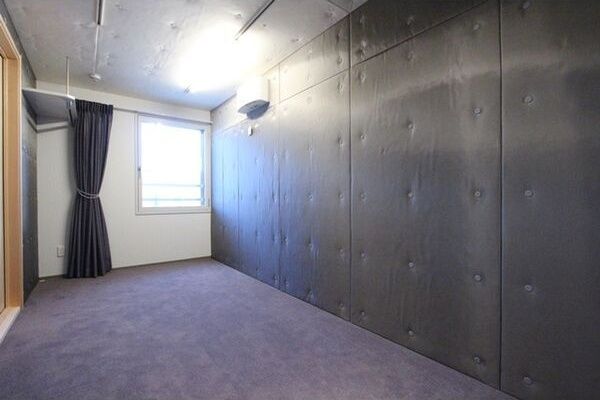 ベッドルーム