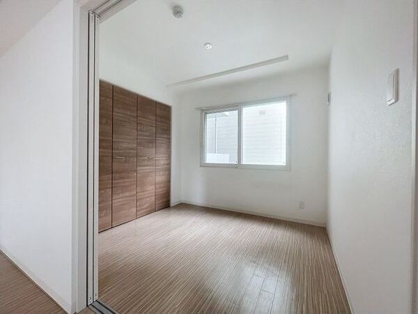 ベッドルーム