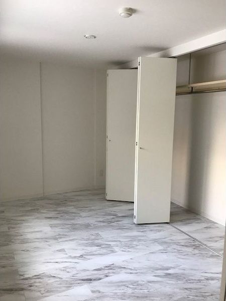 ベッドルーム