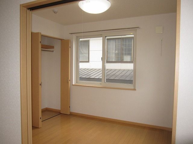 ベッドルーム