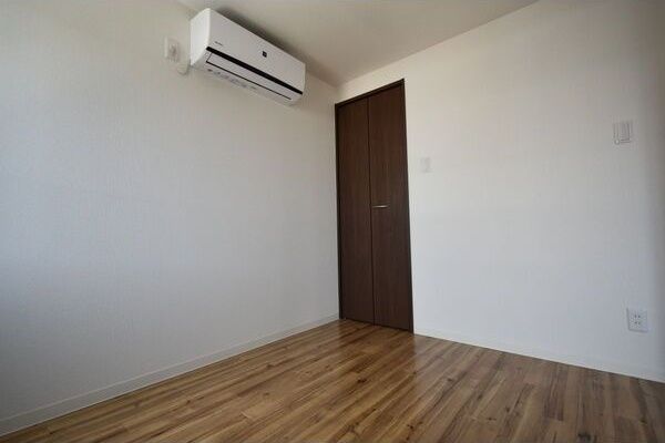 ベッドルーム