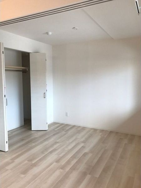 ベッドルーム