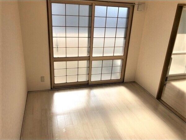 ベッドルーム