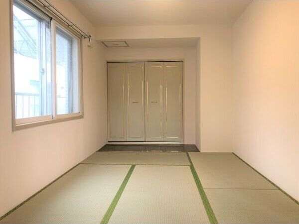 ベッドルーム