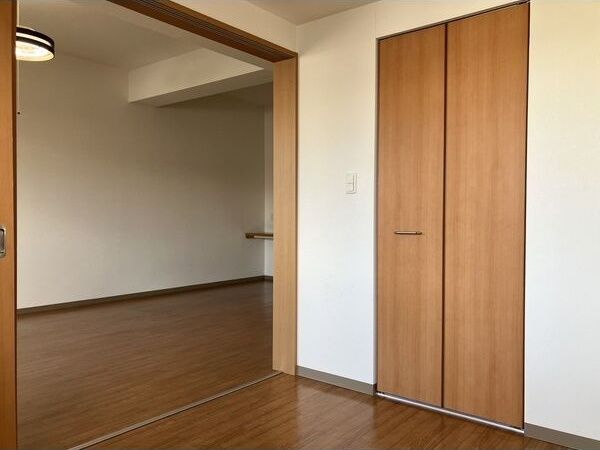 ベッドルーム