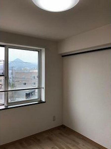 ベッドルーム