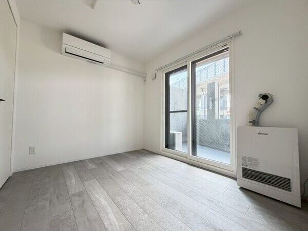 ベッドルーム