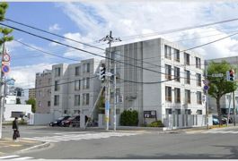 ル・ノール学園前の外観画像