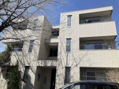 フローラ紀秀の外観画像