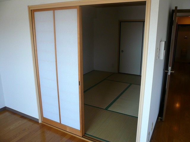 ベッドルーム