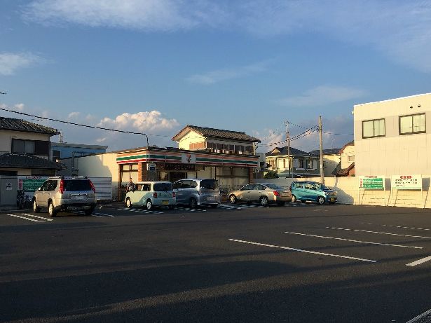近くのセブンイレブン 茅ヶ崎本村3丁目店まで464m（徒歩6分）