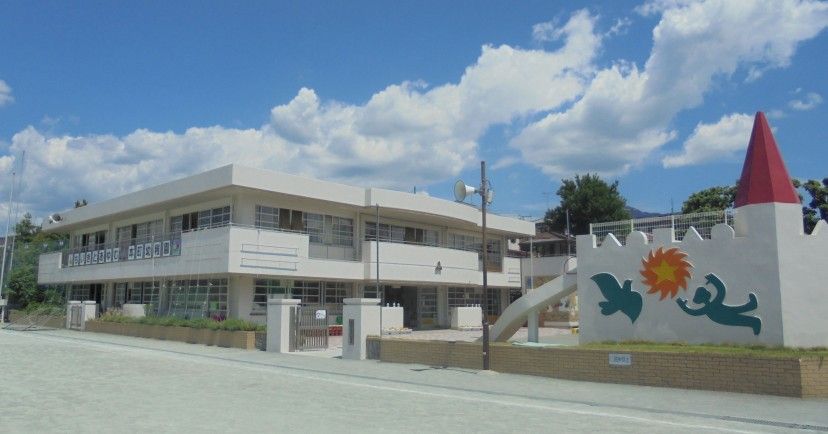 近くの秦野市立本町幼稚園まで27m（徒歩1分）