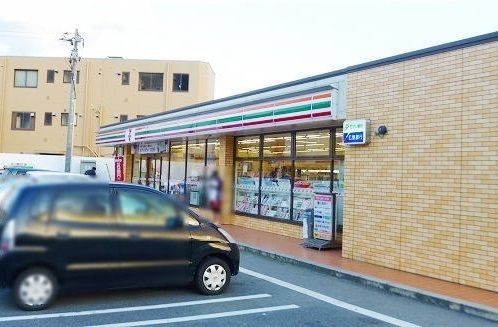 近くのセブンイレブンまで850m(徒歩11分)