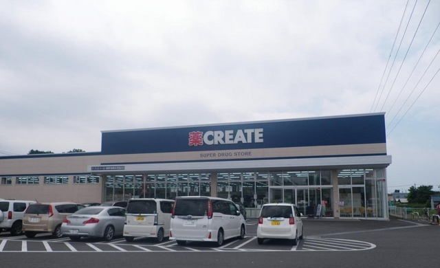 近くのクリエイトＳ・Ｄ 裾野滝頭店まで700m（徒歩9分）