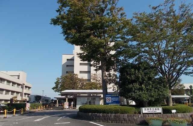 近くの沼津市立病院まで1,700m（徒歩22分）