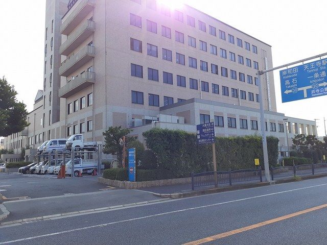 近くの堺市西区役所まで450m（徒歩6分）