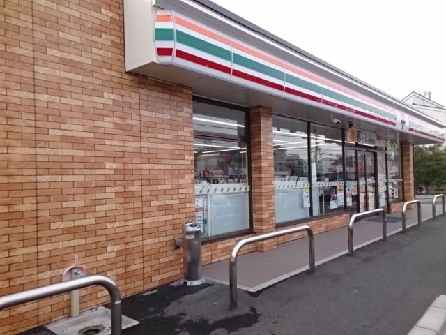 近くのセブンイレブン 鳳南町５丁店様まで400m（徒歩5分）