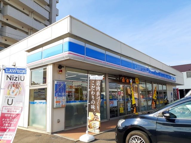 近くのローソン福山南蔵王4丁目店まで450m(徒歩6分)