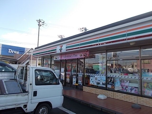 近くのセブンイレブン 富士市厚原店まで450m(徒歩6分)