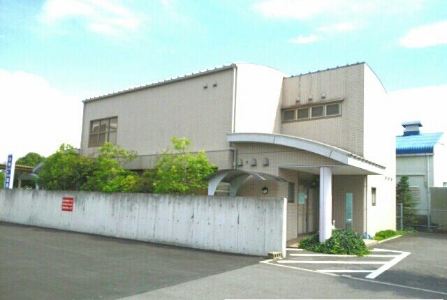 近くの小林医院さんまで860m（徒歩11分）