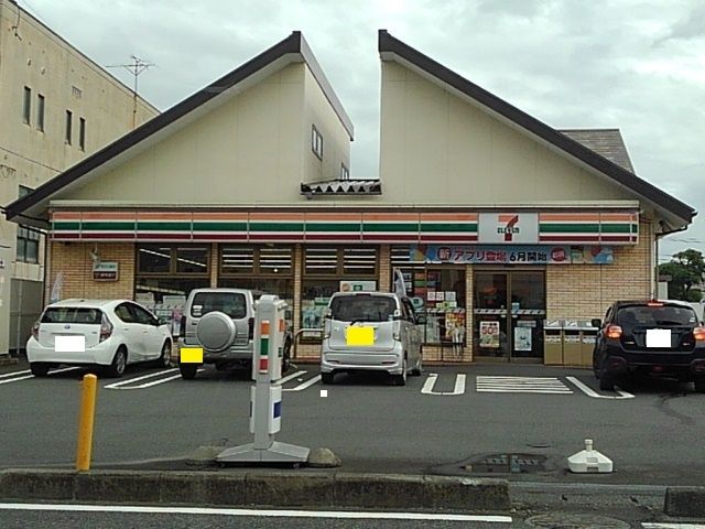 近くのセブンイレブン富士市平垣本町店まで600m(徒歩8分)
