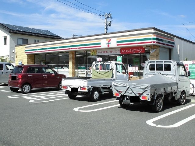 近くのセブンイレブン沖野上2丁目店まで300m(徒歩4分)