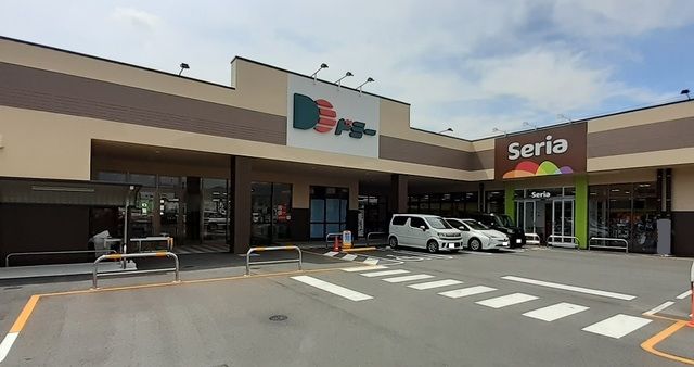 近くのドミー・セリアまで850m（徒歩11分）