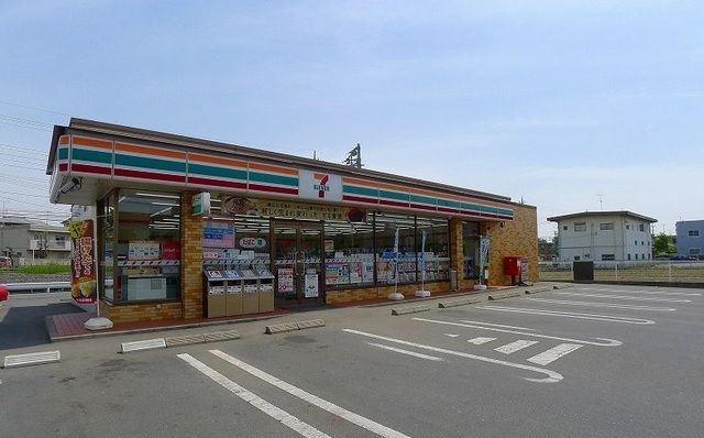 近くのセブンイレブン　竜舞南店まで400m（徒歩5分）