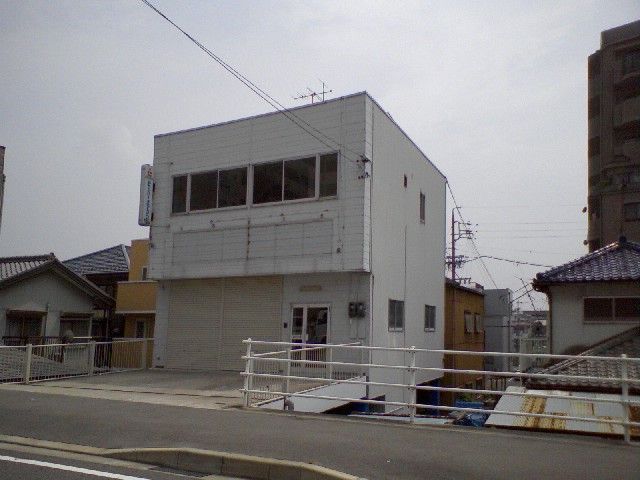 清須市助七東山中倉庫付事務所の外観画像