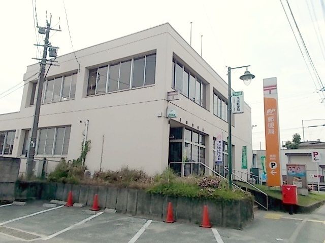 近くの北部郵便局まで700m（徒歩9分）