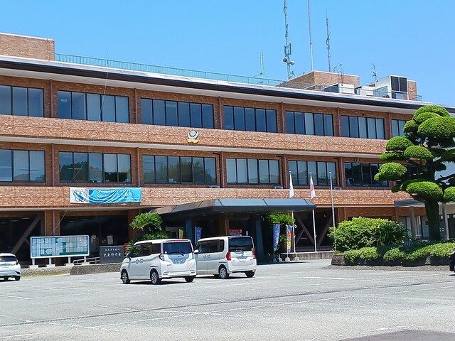 近くの上天草市役所まで1,088m(徒歩14分)