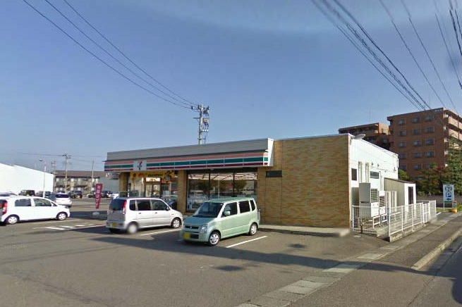 近くのセブンイレブン逢谷内店まで170m(徒歩3分)